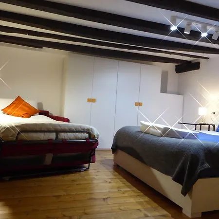 Giudei House شقة *